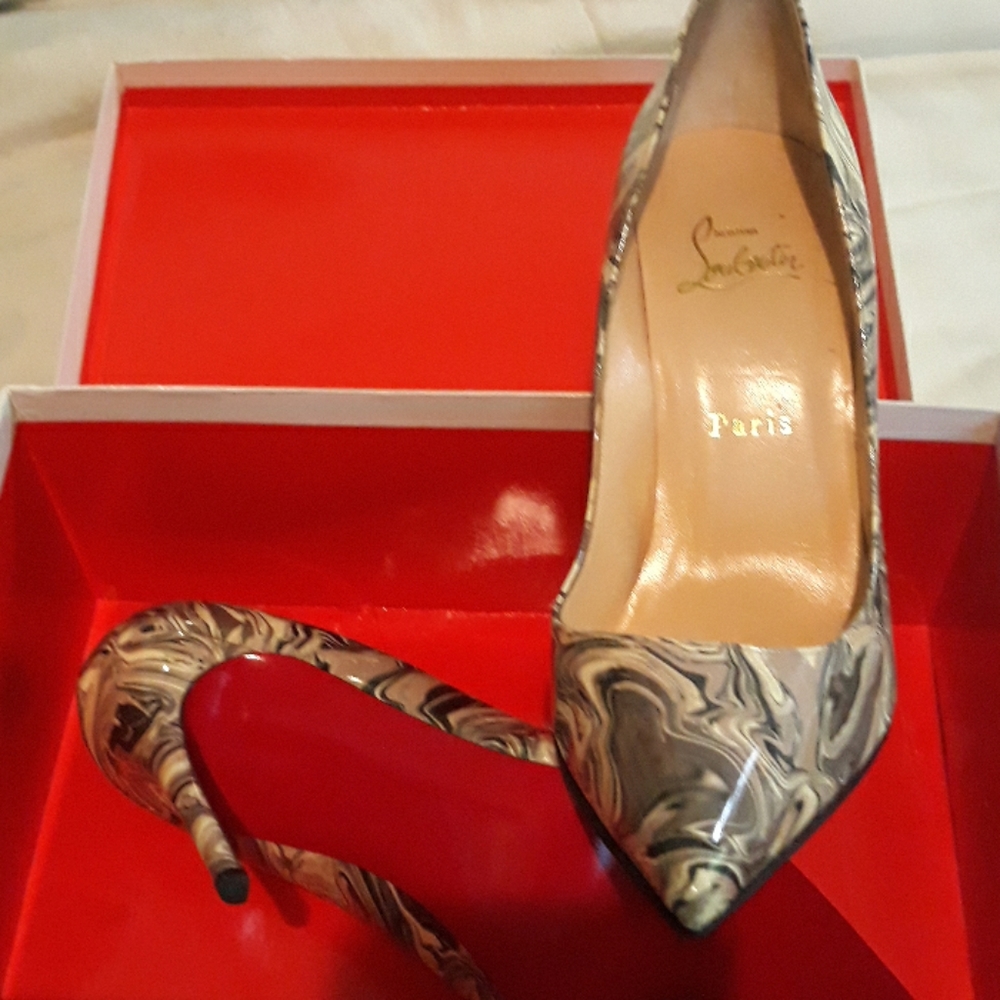 LouisVuitton shoes - Picture 1 of 4